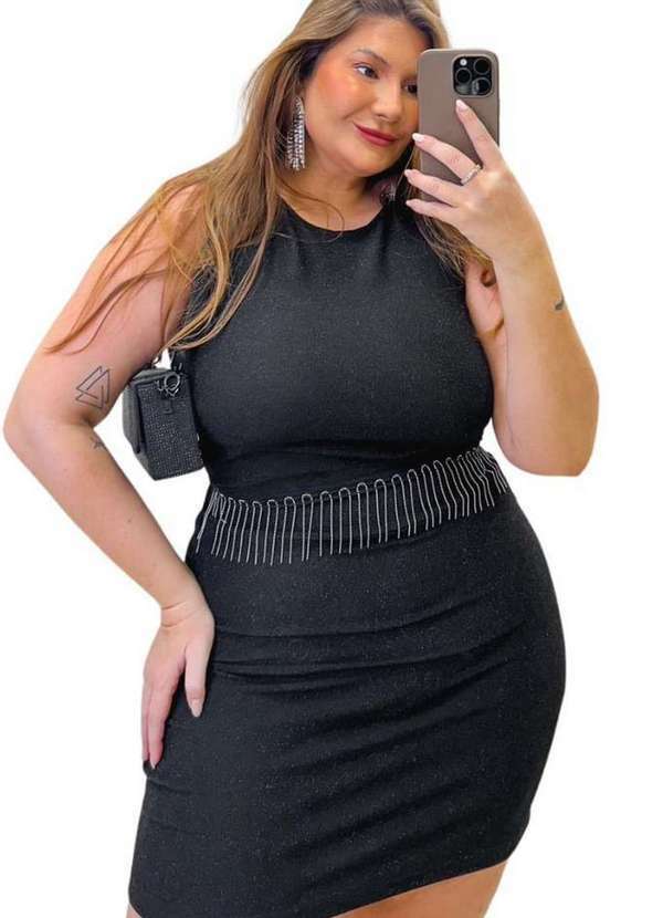 It Curves - Conjunto Plus Size Liso Cropped e Saia com Franja Preto