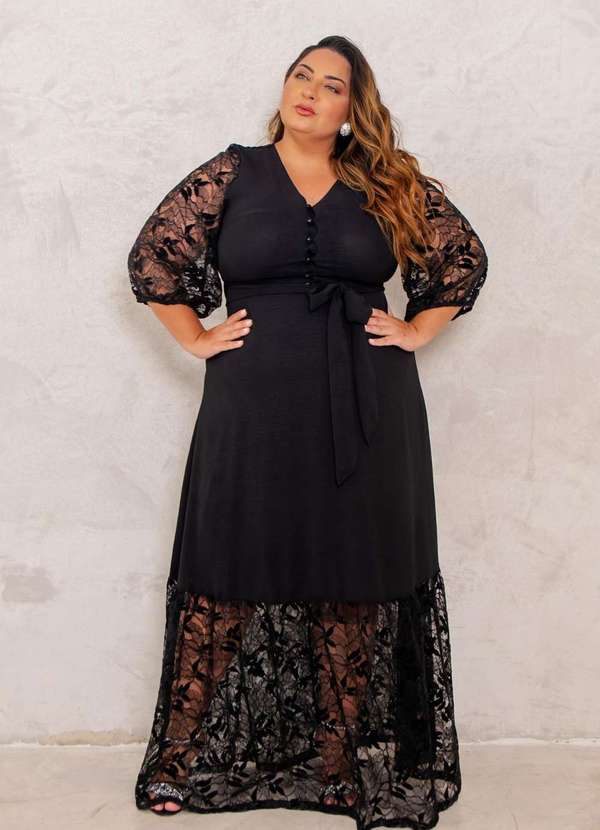 Predilects Plus - Vestido Feminino Longo Plus Size com Detalhe em Renda Preto 3
