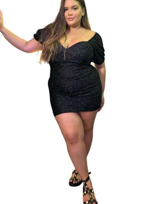 It Curves - Vestido Plus Size com Brilho em Lurex Preto