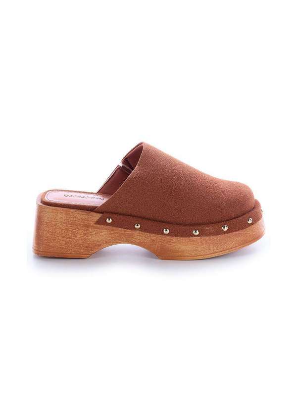 Damannu Shoes - Mule Clog Tachas Maby Camurça Camel Caramelo