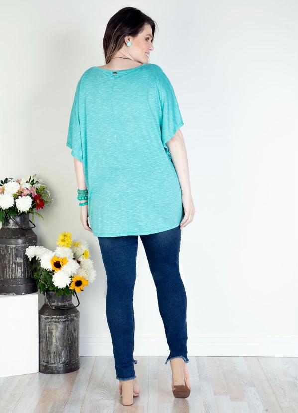 Quintess - Blusa Turquesa Alongada com Mangas Morcego 8