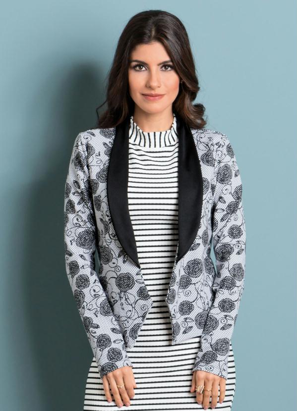 Outlet - Blazer Estampa Floral com Gola Contrastante