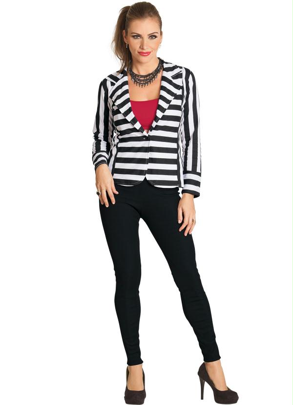 Outlet - Blazer Listrado Branco e Preto 6