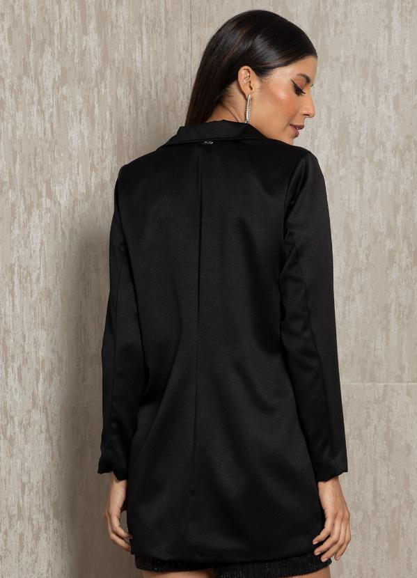 Quintess - Blazer Oversized Preto com Bolsos 2