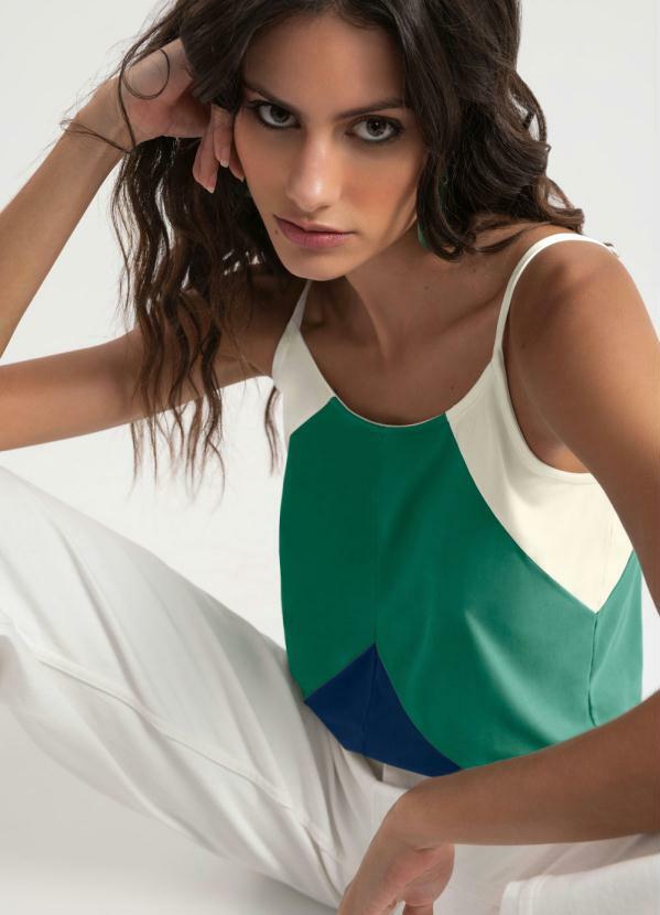 Endless - Blusa de Alças Feminina Recortes Verde
