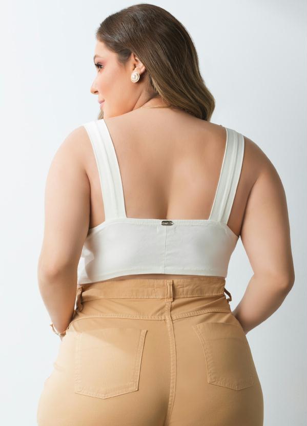 Quintess - Top Off White com Recorte Anatômico 9