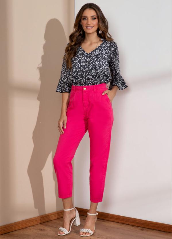 Quintess - Blusa Floral Preto Soltinha com Gola de Babados 5