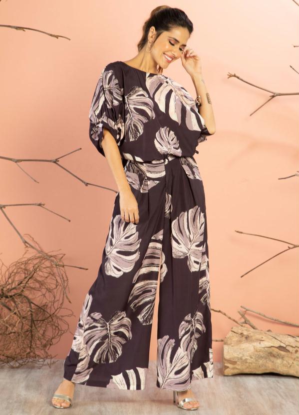 Quintess - Blusa Folhagem Preta Ampla com Mangas 3/4 5