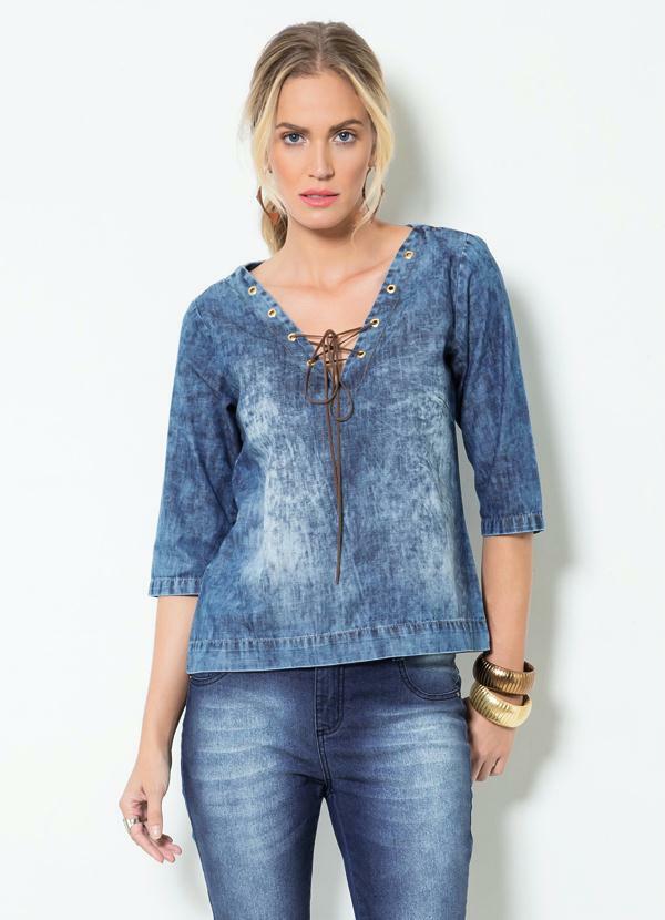 Multimarcas - Blusa Jeans Mink com Amarrações Frontais