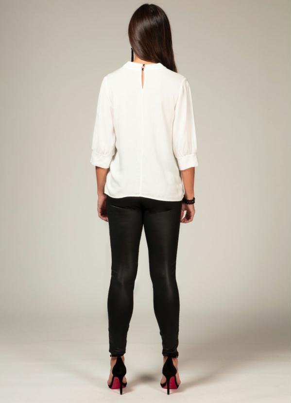 Quintess - Blusa Off White com Gola e Gota nas Costas 5