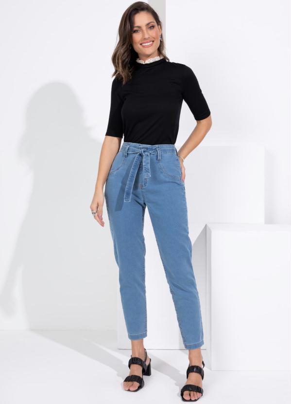 Quintess - Blusa Preta com Frufru no Decote 3