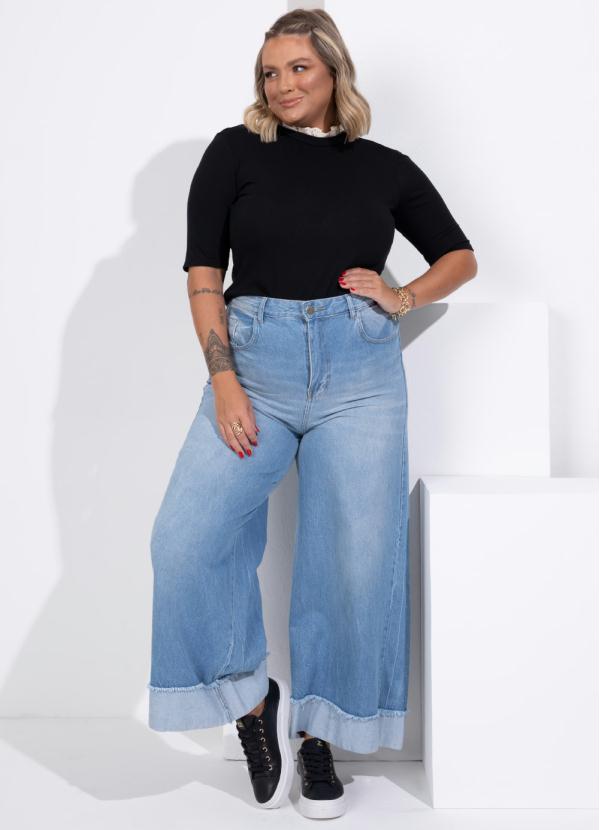 Quintess - Blusa Preta com Frufru no Decote 8