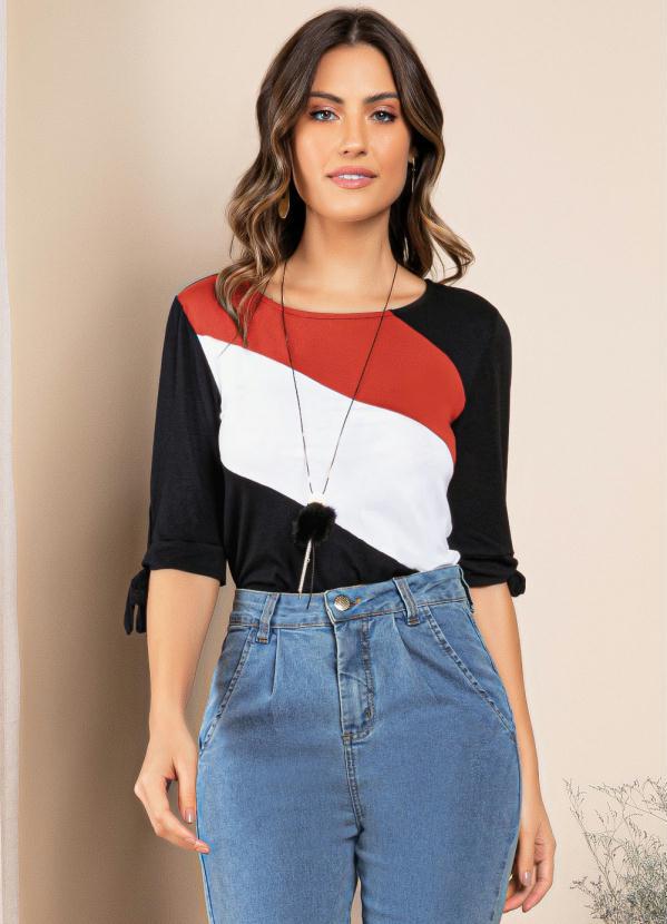 Quintess - Blusa Tricolor Preta com Recortes e Amarração