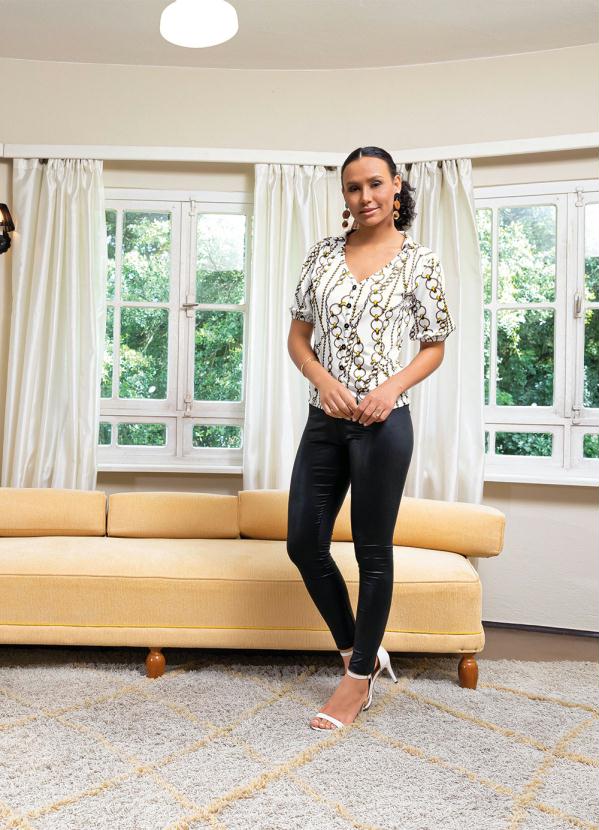 Outlet - Camisete Correntes com Botões Decorativos 5