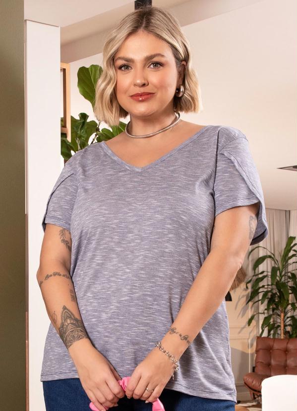 Quintess - Blusa Cinza Alongada com Manga Tulipa 11