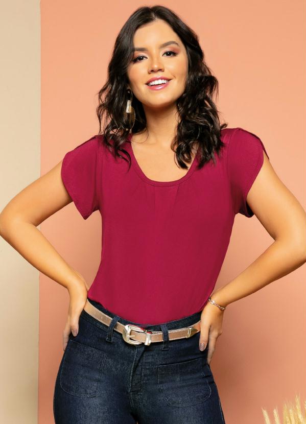 Quintess - Blusa Bordô com Pregas na Frente
