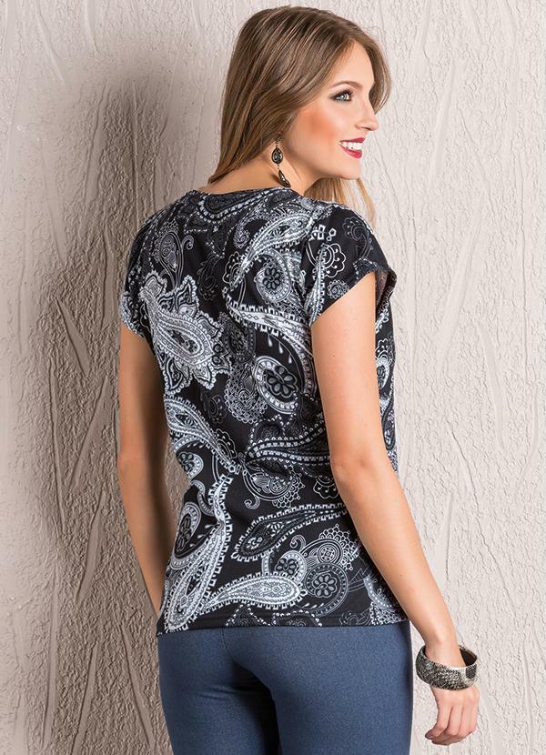 Outlet - Blusa com Decote Transpassado Paisley 2