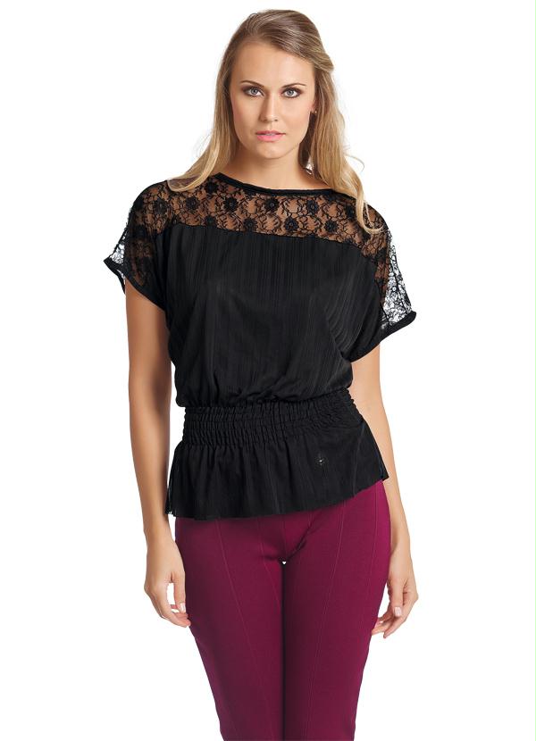 Outlet - Blusa com Detalhes em Renda Preta 5