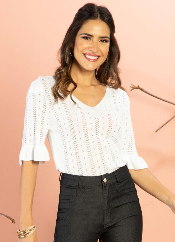 Quintess - Blusa de Tricô Branca com Babados nas Mangas