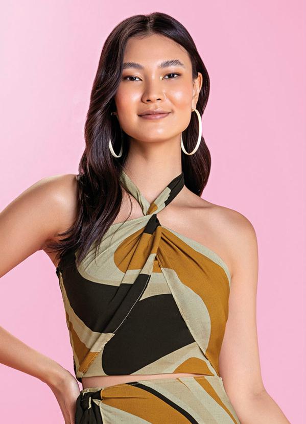 Marialícia - Blusa Estampado Digital Conceitual Preto