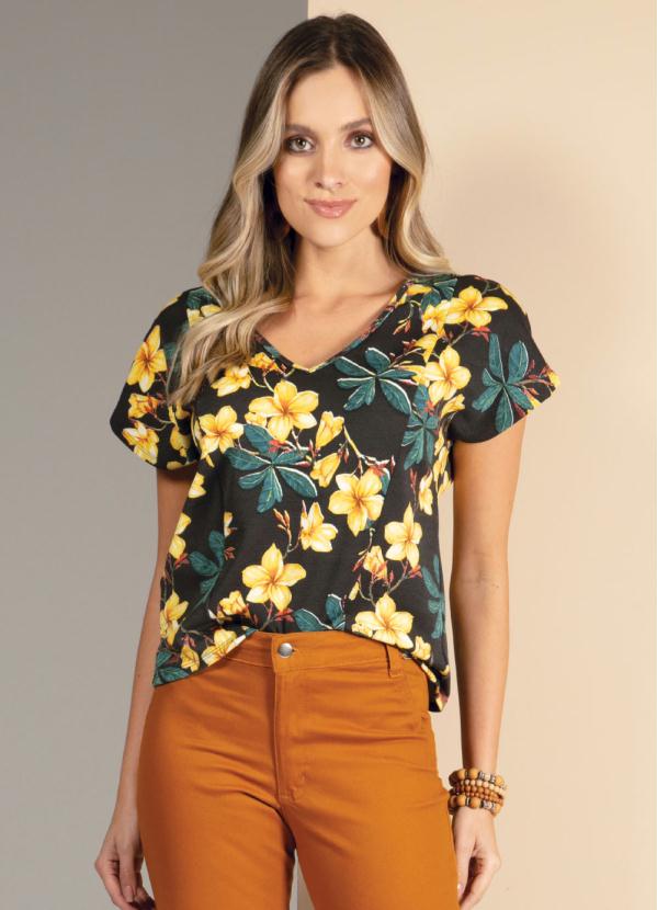 Quintess - Blusa Floral Dark com Mangas Curtas