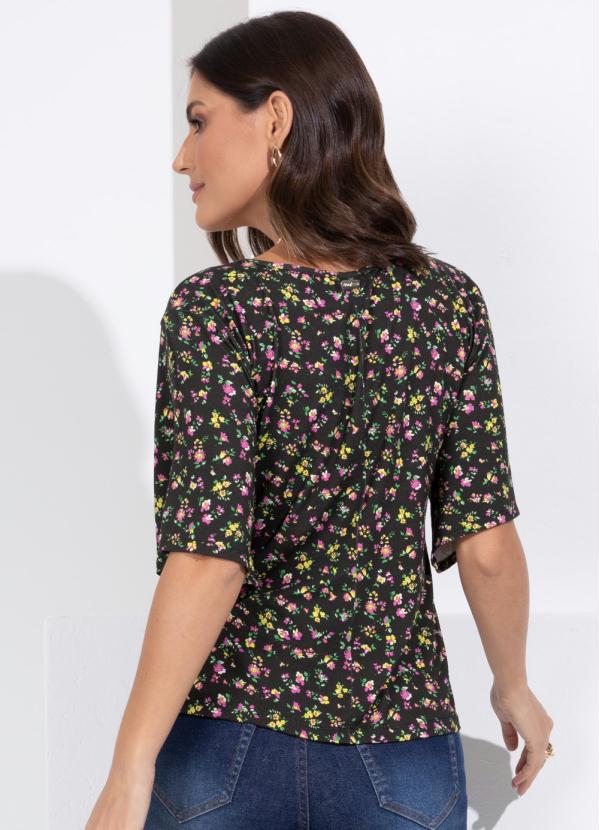 Quintess - Blusa Floral Decote V com Mangas Evasê 2