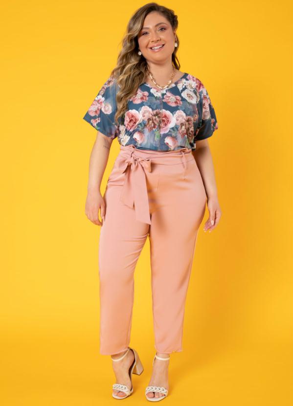 Quintess - Blusa Flores Soltinha com Decote V 7