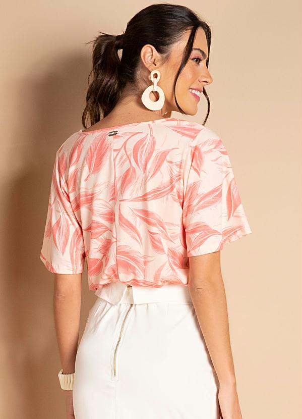 Quintess - Blusa Folhagem Rosa Soltinha com Decote V 2