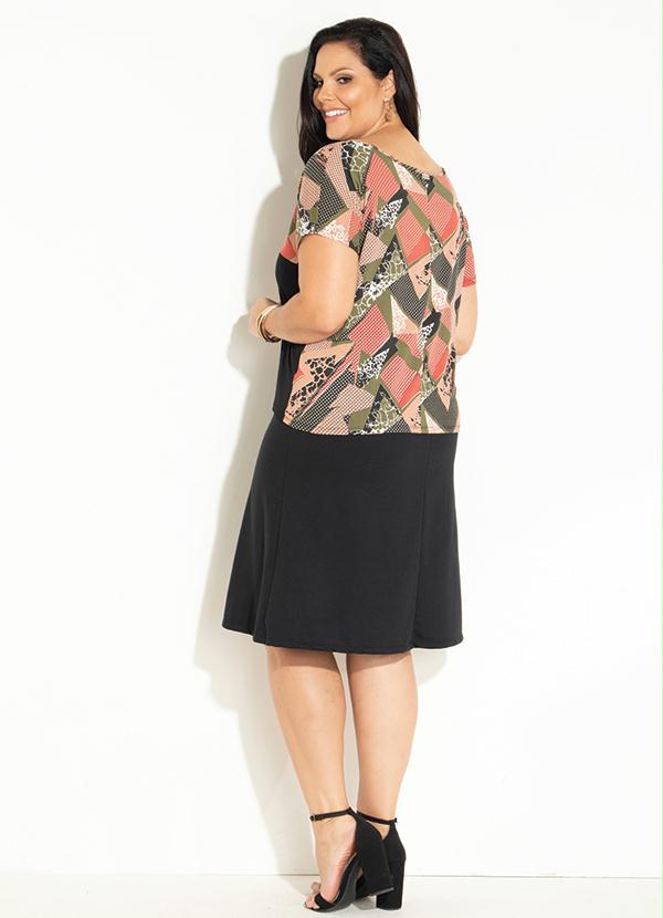 Quintess - Blusa Geométrica com Recorte na Frente 8
