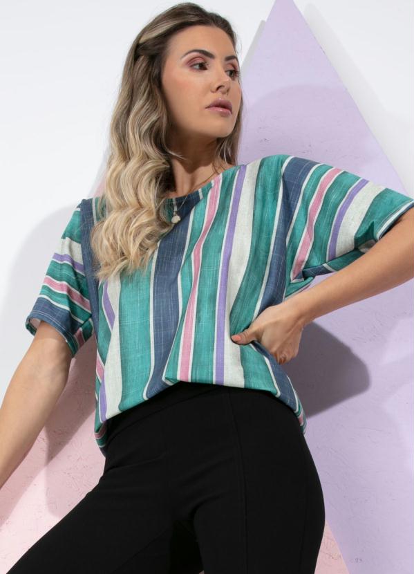 Quintess - Blusa Listrada Decote Canoa Alongada