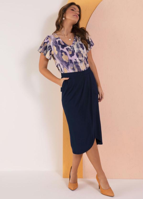 Quintess - Blusa Manchas Roxas Decote V e Mangas Evasê 5