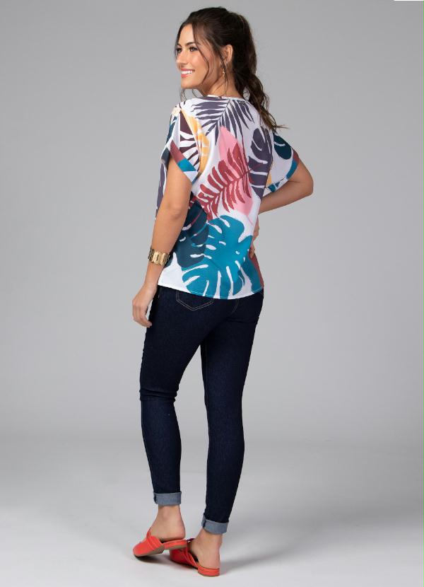 Quintess - Blusa Manga Curta Tropical Azul 4