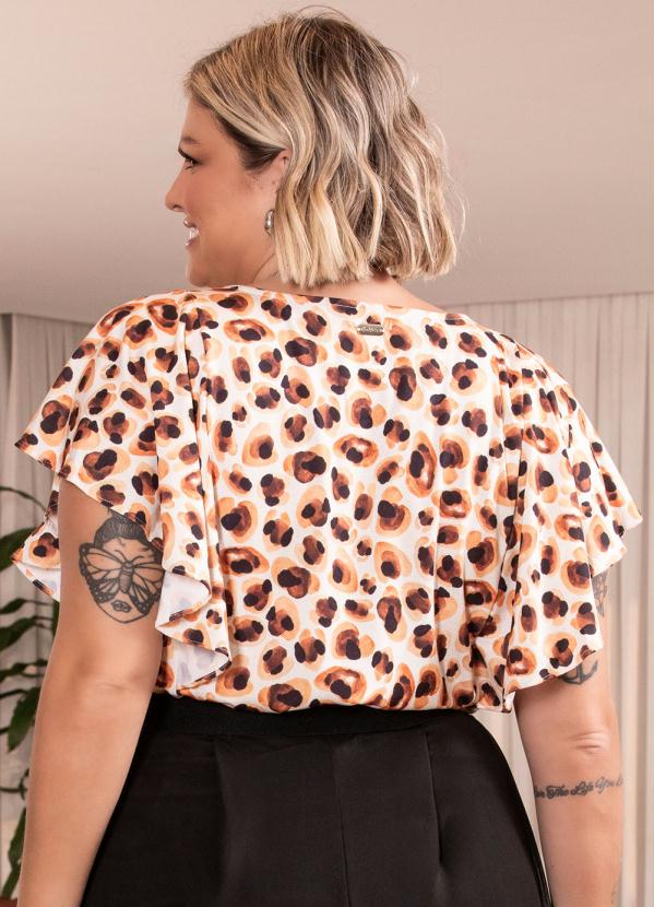 Quintess - Blusa Onça Aquarelada em Malha de Poliéster 4