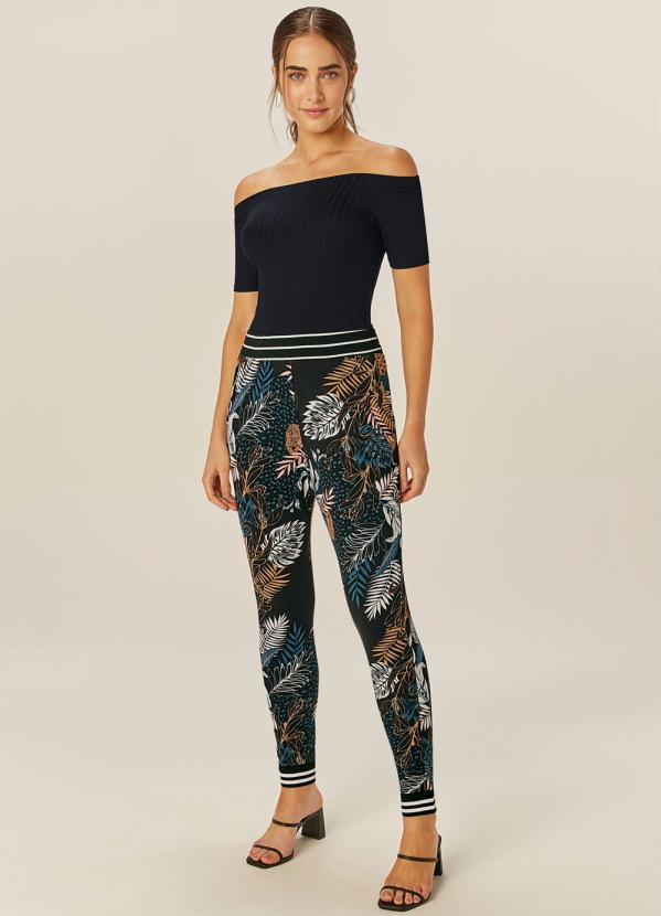 Malwee - Blusa Preta Ciganinha Canelada 2