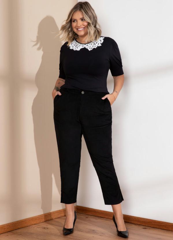 Quintess - Blusa Preta com Gola em Renda 7