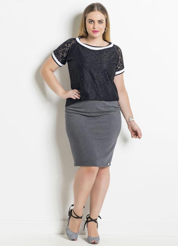 Quintess - Blusa Preta com Renda Plus Size Quintess 4