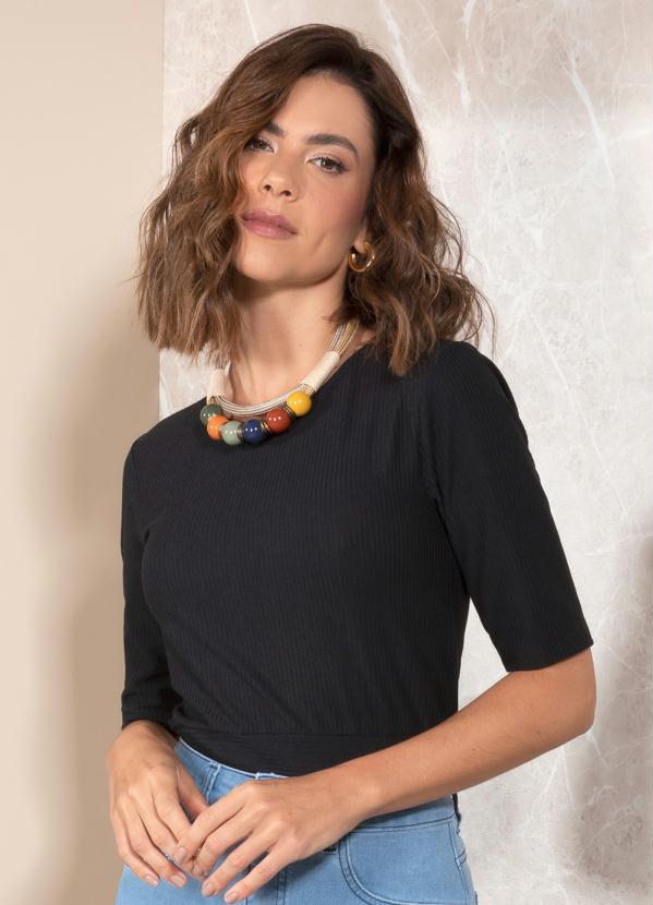 Quintess - Blusa Preta em Canelado