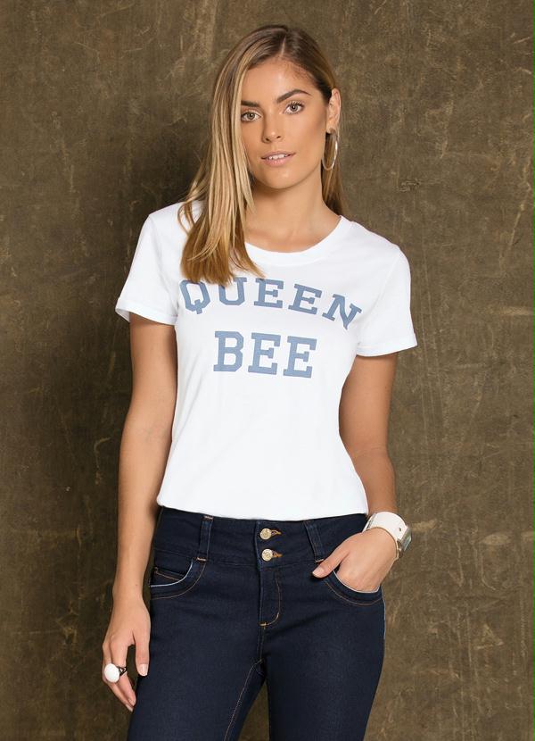 Quintess - T-Shirt Básica com Estampa Frontal Branca