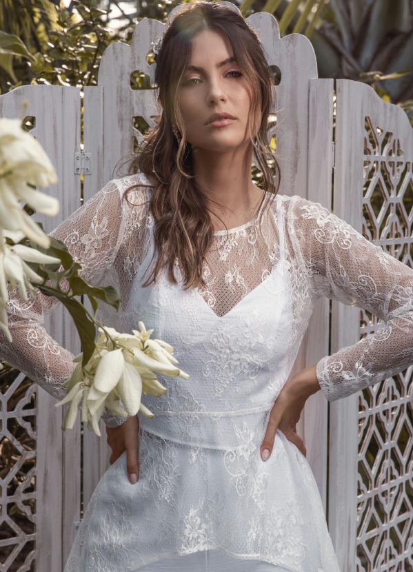 Quintess - Blusa Branca com Rendado Off White e Mullet 2