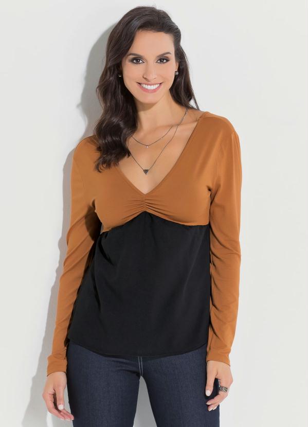 Quintess - Blusa Caramelo e Preto com Recorte Assimétrico