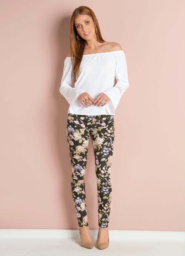 Quintess - Blusa Ciganinha com Mangas Sino Branca 4