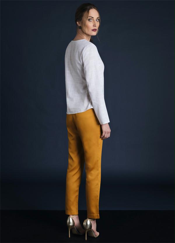 Multimarcas - Blusa com Pregas Frontais Branca 4