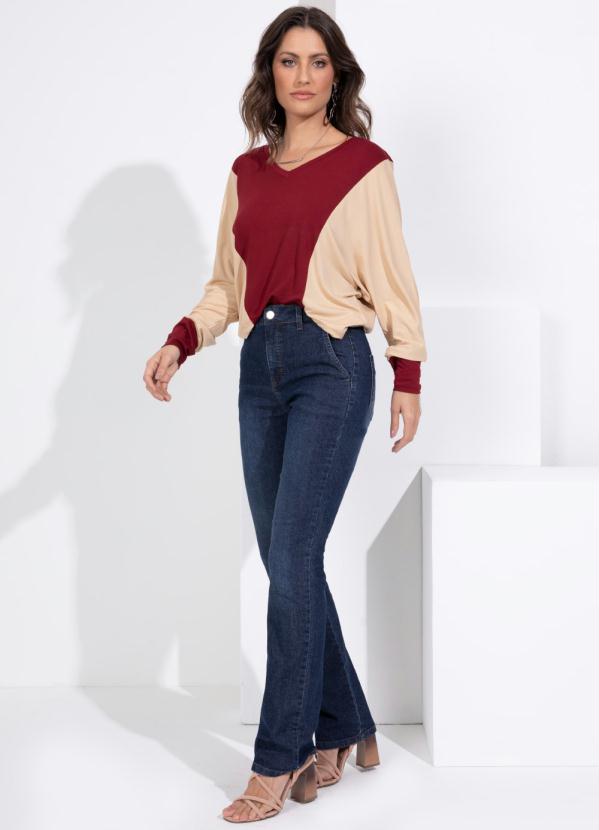 Queima Estoque - Blusa com Recortes Bicolor Bege e Bordô Ampla 3