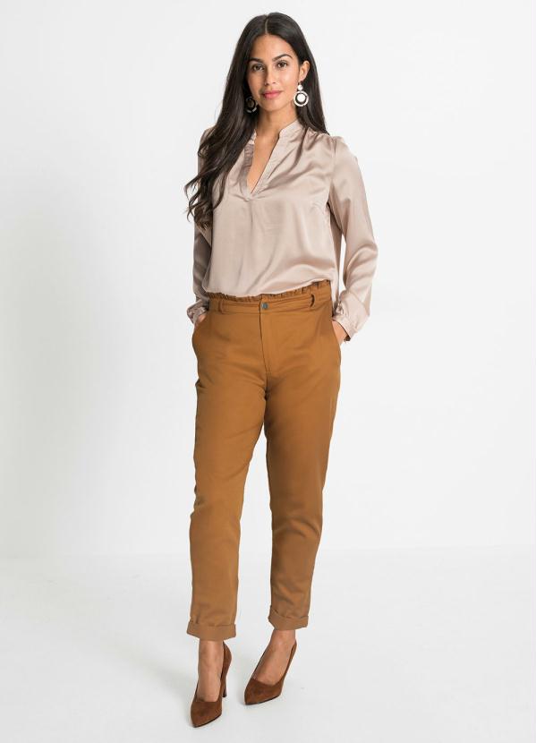 bonprix - Blusa de Cetim Mangas Longas Nude 3