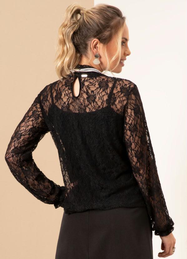 Quintess - Blusa em Renda Preta com Mangas Longas Bufantes 2