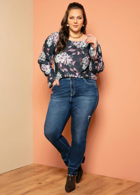 Quintess - Blusa Floral RosadoDecote Canoa e Mangas Longas 7