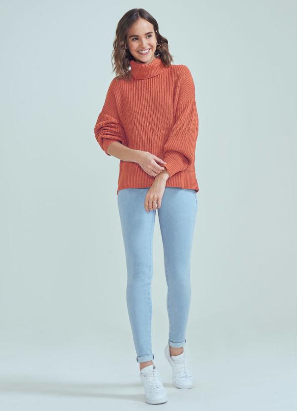 Enfim - Blusa Laranja em Tricô Gola Rolê 3