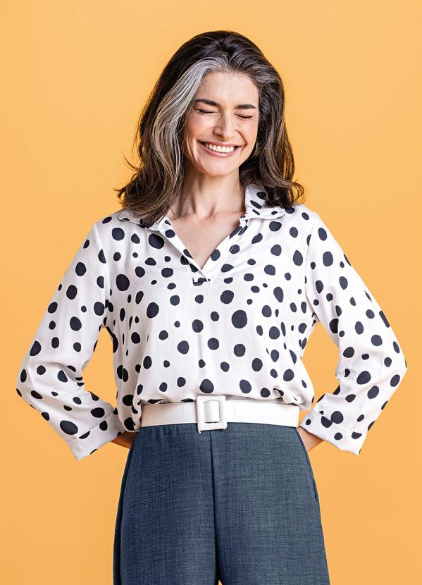 Marialícia - Blusa Manga Longa Poá Branco