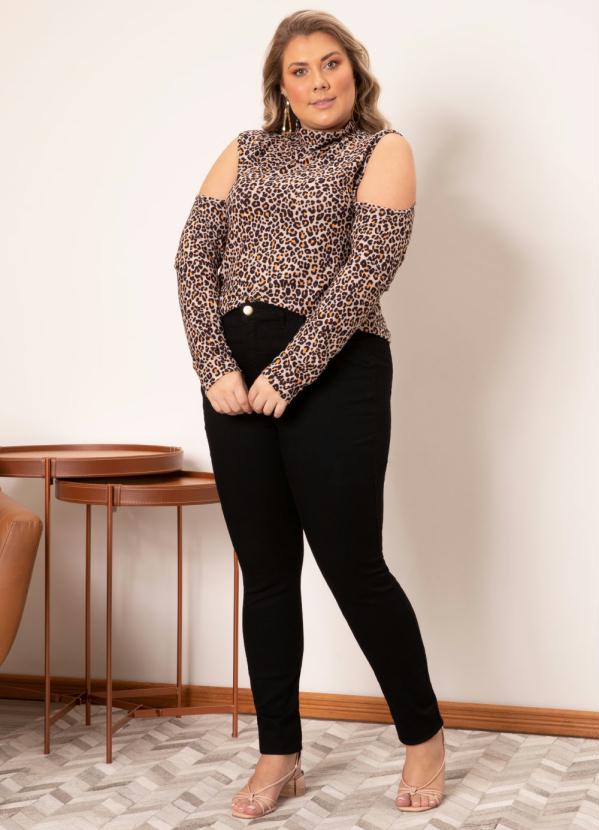 Quintess - Blusa Oncinha Laranja com Vazado nos Ombros 8