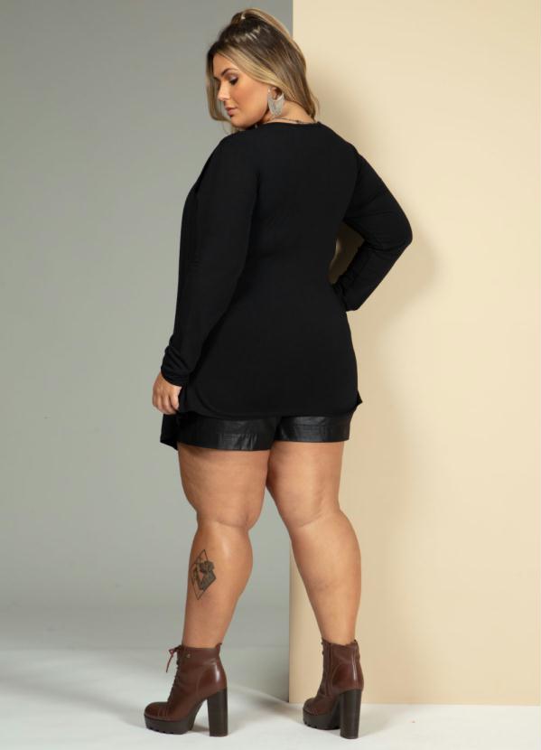 Quintess - Blusa Preta com Sobreposição 8
